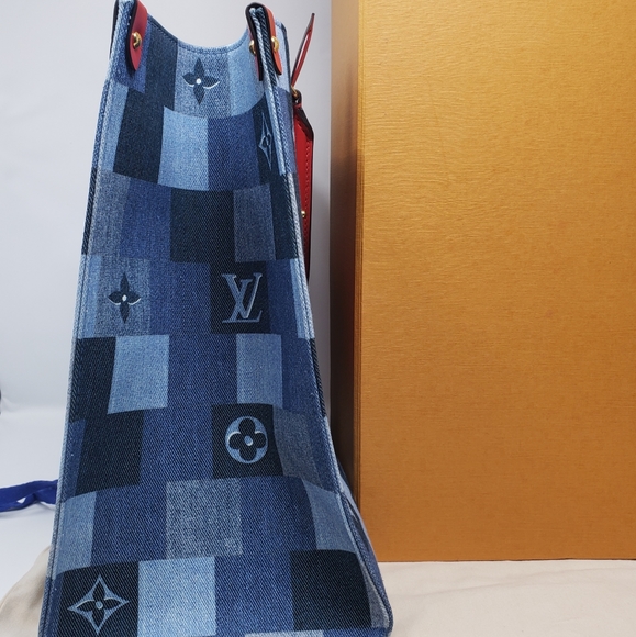 New!! Authentic Louis Vuitton ONTHEGO Tote Bag - Picture 3 of 12